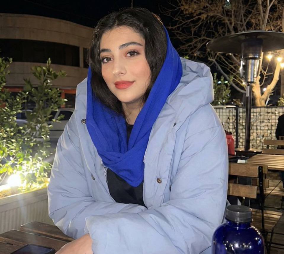 بیتا اکبری