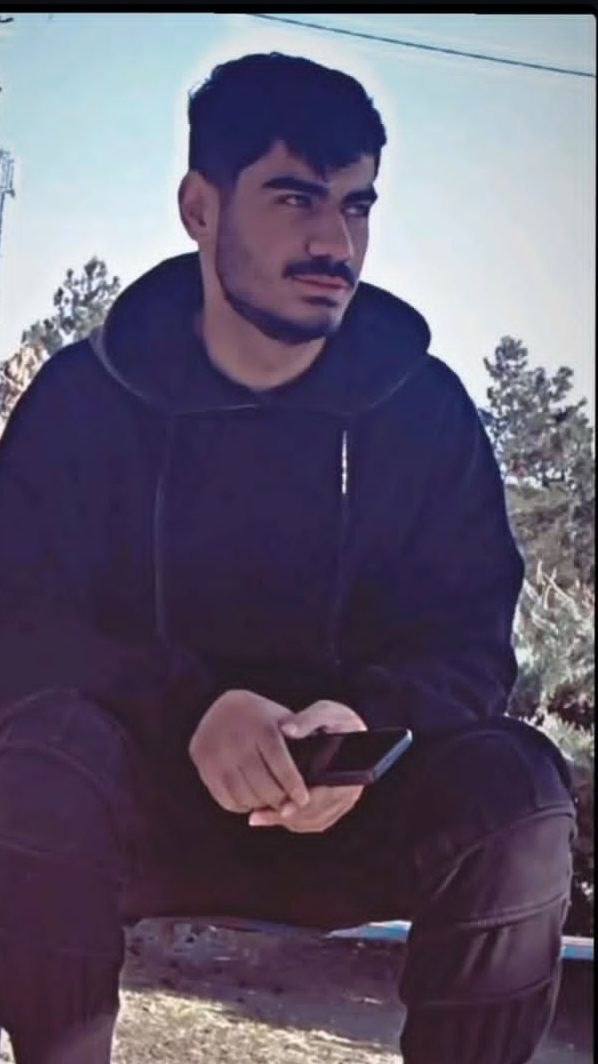 سینا خان‌علیزادگان