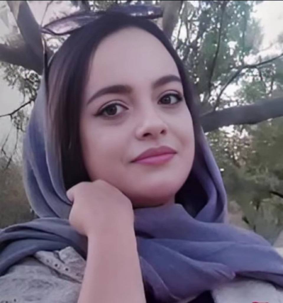 غزاله حسینی